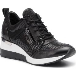 Sneakersy CARINII - B5124 360-M87-E50-D48. Czarne półbuty damskie Carinii, na co dzień, bez wzorów, ze skóry, bez obcasa, na koturnie, bez zapięcia. Za 449,00 zł.