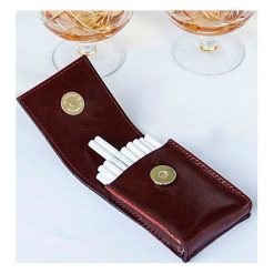 Skórzane męskie etui na papierosy SA14 SLIM bordowe - SLIM \ bordowy. Czerwone etui męskie Solier, ze skóry. Za 29,99 zł.