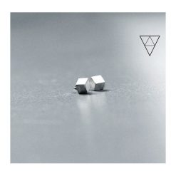 Srebrne kolczyki geometryczne wkrętki CUBE II. Szare kolczyki damskie SHAMBALA, srebrne. Za 65,00 zł.
