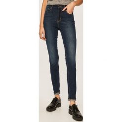 Levi's - Jeansy 721. Niebieskie jeansy damskie Levi's®, s, z podwyższonym stanem. W wyprzedaży za 399,90 zł.