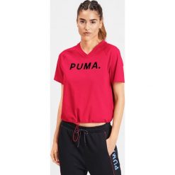 Puma Chase Koszulka Czerwony. Czerwone koszulki damskie Puma, l, z nadrukiem, z bawełny, bez kołnierzyka, z krótkim rękawem. Za 137,95 zł.