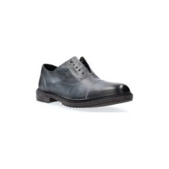 Derby Lumberjack THEO SM52404-001. Czarne półbuty męskie Lumberjack, bez wzorów, bez zapięcia. W wyprzedaży za 261,49 zł.