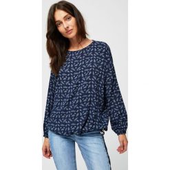 Bluzka koszulowa z wiązaniem. Bluzki damskie Moodo, xs, bez wzorów, z koszulowym kołnierzykiem, bez rękawów. Za 39,99 zł.
