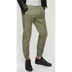 Joggery mÄ™skie: Joggery slim fit – Zielony