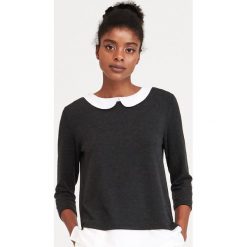 Bluzka z kołnierzykiem - Szary. Szare bluzki damskie Reserved, s, bez wzorów, bez kołnierzyka, bez rękawów. Za 59,99 zł.