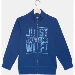 Blukids - Bluza dziecięca 104-134 cm. Niebieskie bluzy chłopięce Blukids, z nadrukiem, z bawełny, bez kaptura. Za 49,90 zł.