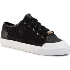 Trampki GUESS - Gitney4 FL6GI4 FAB12 BLACK. Czarne półbuty damskie Guess, z aplikacjami, z gumy, bez zapięcia. W wyprzedaży za 319,00 zł.