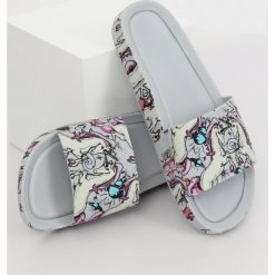 Klapki UNICORN szare SARNO. Szare klapki damskie FunKee.pl, bez wzorów, z gumy, bez obcasa. Za 89,99 zł.