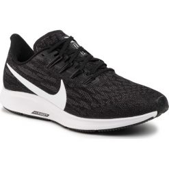 Buty NIKE - Air Zoom Pegesus 36 (4E) AQ2205 001 Black/White/Thunder Grey. Czarne buty sportowe męskie Nike, z tworzywa sztucznego, bez zapięcia, do biegania. W wyprzedaży za 399,00 zł.