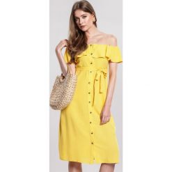 Żółta Sukienka Marketable. Żółte sukienki damskie other, xl, w paski, bez kołnierzyka, bez rękawów, mini. Za 89,99 zł.