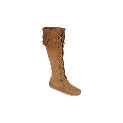 Kozaki Minnetonka FRONT LACE KNEE HIGH BOOT. Brązowe buty zimowe damskie marki Minnetonka. Za 482,30 zł.