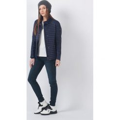 Kurtka "Avoriaz" w kolorze granatowym. Niebieskie kurtki damskie Chattawak, m, z puchu, klasyczne. W wyprzedaży za 259,95 zł.