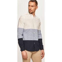 Desigual - Koszula. Białe koszule męskie Desigual, m, bez wzorów, z bawełny, klasyczne, z klasycznym kołnierzykiem, z długim rękawem. W wyprzedaży za 269,90 zł.