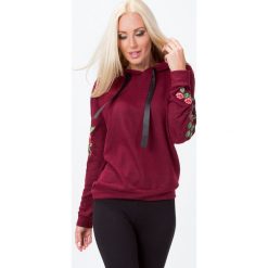 Bluzy damskie: Bluza z haftami na rękawach bordowa 1522