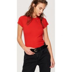 T-shirt z prążkowanej dzianiny - Czerwony. Czerwone t-shirty damskie Reserved, s, bez wzorów, z dzianiny, bez kołnierzyka. Za 59,99 zł.