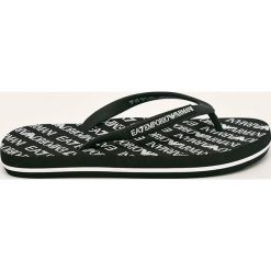 EA7 Emporio Armani - Japonki. Czerwone klapki damskie EA7 Emporio Armani, bez wzorów, z materiału, bez obcasa, na obcasie. W wyprzedaży za 139,90 zł.