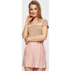 Tally Weijl - Top. Białe bluzki damskie TALLY WEIJL, s, z nadrukiem, z bawełny, bez kołnierzyka, z krótkim rękawem. W wyprzedaży za 27,90 zł.