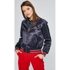 Tommy Hilfiger - Kurtka bomber Sandra. Szare kurtki damskie TOMMY HILFIGER, m, z elastanu. W wyprzedaży za 669,90 zł.