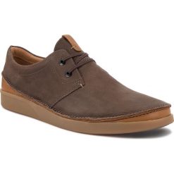 Półbuty CLARKS - Oakland Lace 261353937 Dark Brown Leather. Pomarańczowe półbuty męskie Clarks, na co dzień, bez wzorów, ze skóry, eleganckie, bez zapięcia. W wyprzedaży za 269,00 zł.