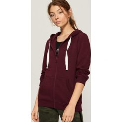 Dzianinowa bluza z kapturem - Bordowy. Czerwone bluzy z kapturem damskie Sinsay, l, z dzianiny. Za 49,99 zł.
