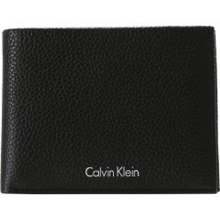 Portfele męskie: Calvin Klein PEBBLE GIFTBOX Portfel black