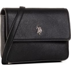 Saszetka nerka U.S. POLO ASSN. - Jones BIUJE4949WVP000 Black 000. Czarne nerki damskie U.S. Polo Assn., z aplikacjami, ze skóry ekologicznej, zdobione, bez dodatków. Za 259,00 zł.