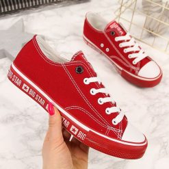 Trampki niskie tekstylne czerwone Big Star FF274236 - czerwony. Czerwone trampki i tenisówki damskie BIG STAR, bez wzorów, bez zapięcia. Za 99,99 zł.