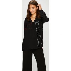Desigual - Bluzka. Czarne bluzki damskie Desigual, na co dzień, s, z nadrukiem, z wiskozy, casualowe, bez kołnierzyka, bez rękawów. W wyprzedaży za 199,90 zł.