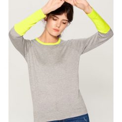 Sweter w bloki kolorów - Szary. Szare bez kategorii Mohito, s. Za 69,99 zł.