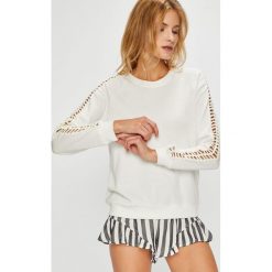 Undiz - Bluza piżamowa Juiciz Macramiz. Białe piżamy damskie Undiz, s, bez wzorów, z bawełny, bez rękawów, bez kaptura. W wyprzedaży za 49,90 zł.