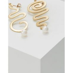 Kolczyki damskie: Elizabeth and James NASH EARRING Kolczyki goldcoloured
