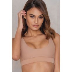 Stroje dwuczęściowe damskie: Rebecca Stella Sportowa góra bikini – Pink,Nude