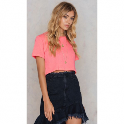 NA-KD Basic Krótki T-shirt Neon - Pink. Różowe t-shirty damskie marki NA-KD Basic, z bawełny. W wyprzedaży za 18,29 zł.