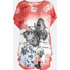 Czerwony T-shirt You'll Never Know. Czerwone bluzki damskie marki Born2be, l. Za 29,99 zł.