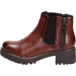 Brązowe botki damskie SABATINA DM19-103. Pomarańczowe botki damskie Sabatina, klasyczne, na wysokim obcasie, bez zapięcia. W wyprzedaży za 139,00 zł.
