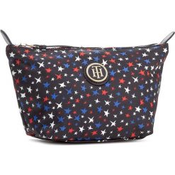 Kosmetyczka TOMMY HILFIGER - Poppy Make - Up Bag AW0AW04713 905. Niebieskie kosmetyczki męskie marki TOMMY HILFIGER, z materiału. W wyprzedaży za 109,00 zł.