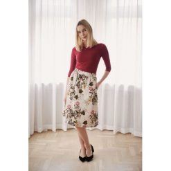 Spódnica Helle Poilly beżowa 32 beż. Brązowe spódniczki damskie marki Marie Zélie, s, w paski, z elastanu, midi, rozkloszowane. Za 277,00 zł.