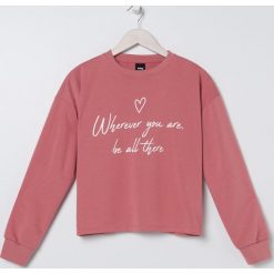 Bluza z napisem -. Bluzy damskie Sinsay, s, z napisami, bez rękawów, bez kaptura. Za 29,99 zł.