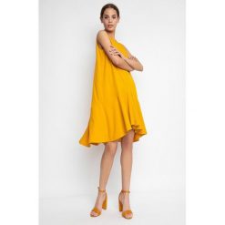 Sugarbird Sukienka "Naima". Sukienki damskie Sugarbird, na co dzień, bez wzorów, z tkaniny, z okrągłym kołnierzem, bez rękawów, proste. Za 259,00 zł.