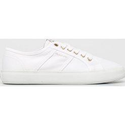 Gant - Buty. Białe buty sportowe damskie GANT, bez wzorów, z materiału, sportowe. W wyprzedaży za 179,90 zł.