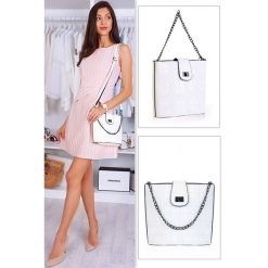Torebka damska DARLIA WHITE. Białe torebki klasyczne damskie IVET, bez wzorów, eleganckie, bez dodatków. Za 69,00 zł.