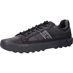 Sneakersy w kolorze czarnym. Czarne sneakersy męskie Stylowe obuwie, na sznurówki. W wyprzedaży za 257,95 zł.