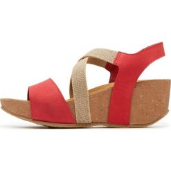 IGI & CO damskie sandały 37 czerwone. Czerwone sandały damskie Igi co, bez wzorów, bez obcasa, na platformie, bez zapięcia. Za 289,00 zł.