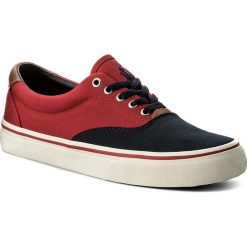 Tenisówki POLO RALPH LAUREN - Thorton 816688428008 Navy/Red. Czerwone półbuty męskie Polo Ralph Lauren, na co dzień, bez wzorów, z gumy, bez zapięcia. W wyprzedaży za 189,00 zł.
