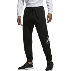 MĘSKIE SPODNIE ID LOGO (S). Spodnie męskie Adidas, s, bez wzorów, z poliesteru. W wyprzedaży za 159,99 zł.
