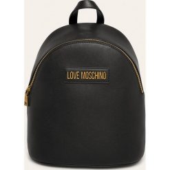 Love Moschino - Plecak. Czarne plecaki damskie Love Moschino, z aplikacjami, ze skóry ekologicznej. W wyprzedaży za 599,90 zł.