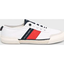Pepe Jeans - Tenisówki. Białe tenisówki męskie marki Pepe Jeans, z jeansu, na sznurówki. Za 329,90 zł.
