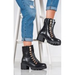 SZNUROWANE BOTKI NA OBCASIE. Botki damskie SEASTAR, ze skóry ekologicznej, bez obcasa, na obcasie, na sznurówki. Za 164,90 zł.