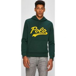 Polo Ralph Lauren - Bluza. Zielone bluzy męskie Polo Ralph Lauren, m, z nadrukiem, z elastanu, z kapturem, bez rękawów, z kapturem. W wyprzedaży za 549,90 zł.