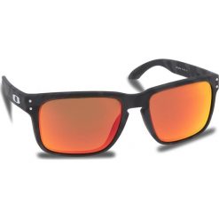 Okulary przeciwsłoneczne OAKLEY - Holbrook OO9102-E955 Black Camo/Prizm Ruby. Czarne okulary przeciwsłoneczne męskie wayfarery marki Oakley, z tworzywa sztucznego. W wyprzedaży za 479,00 zł.